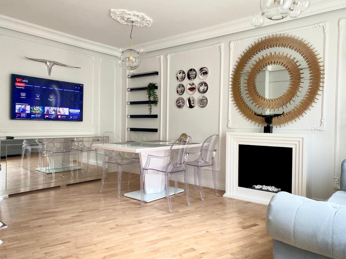 Gold By Praia Apartments - 600 M Do Plazy - Parking Sopot Extérieur photo